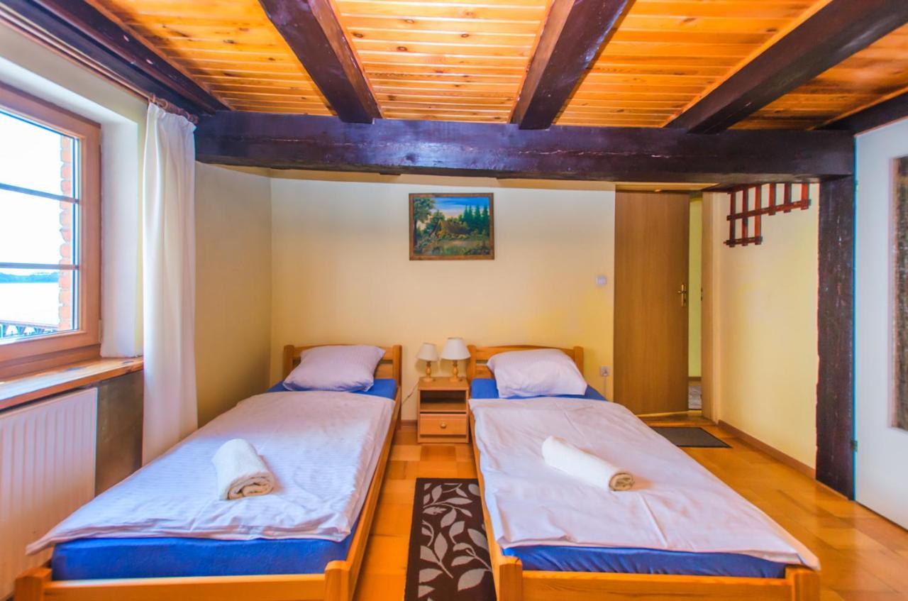 Karczma U Wallenroda Ryn  Ngoại thất bức ảnh