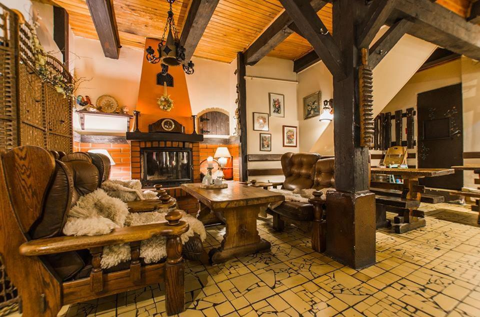 Karczma U Wallenroda Ryn  Ngoại thất bức ảnh