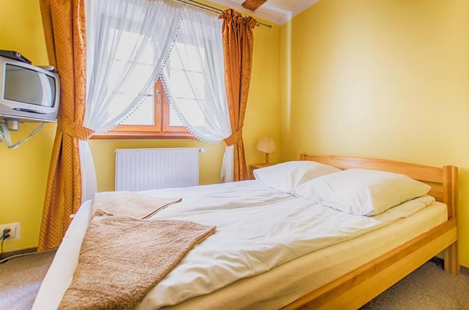 Karczma U Wallenroda Ryn  Ngoại thất bức ảnh